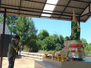 ลอยอังคารท่าช้าง loyankanethachang