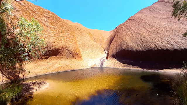 Ayers Rock Base Walk