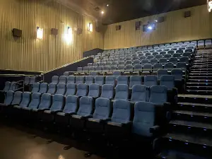 AMC CLASSIC Pensacola 18