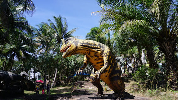 Dinosaur Park, Prachinburi