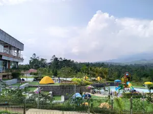 Wisata Agro Bukit Waruwangi
