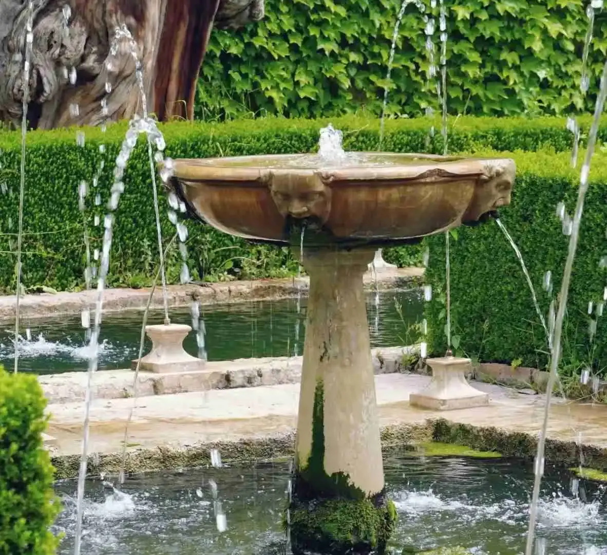 Hotels near Generalife
