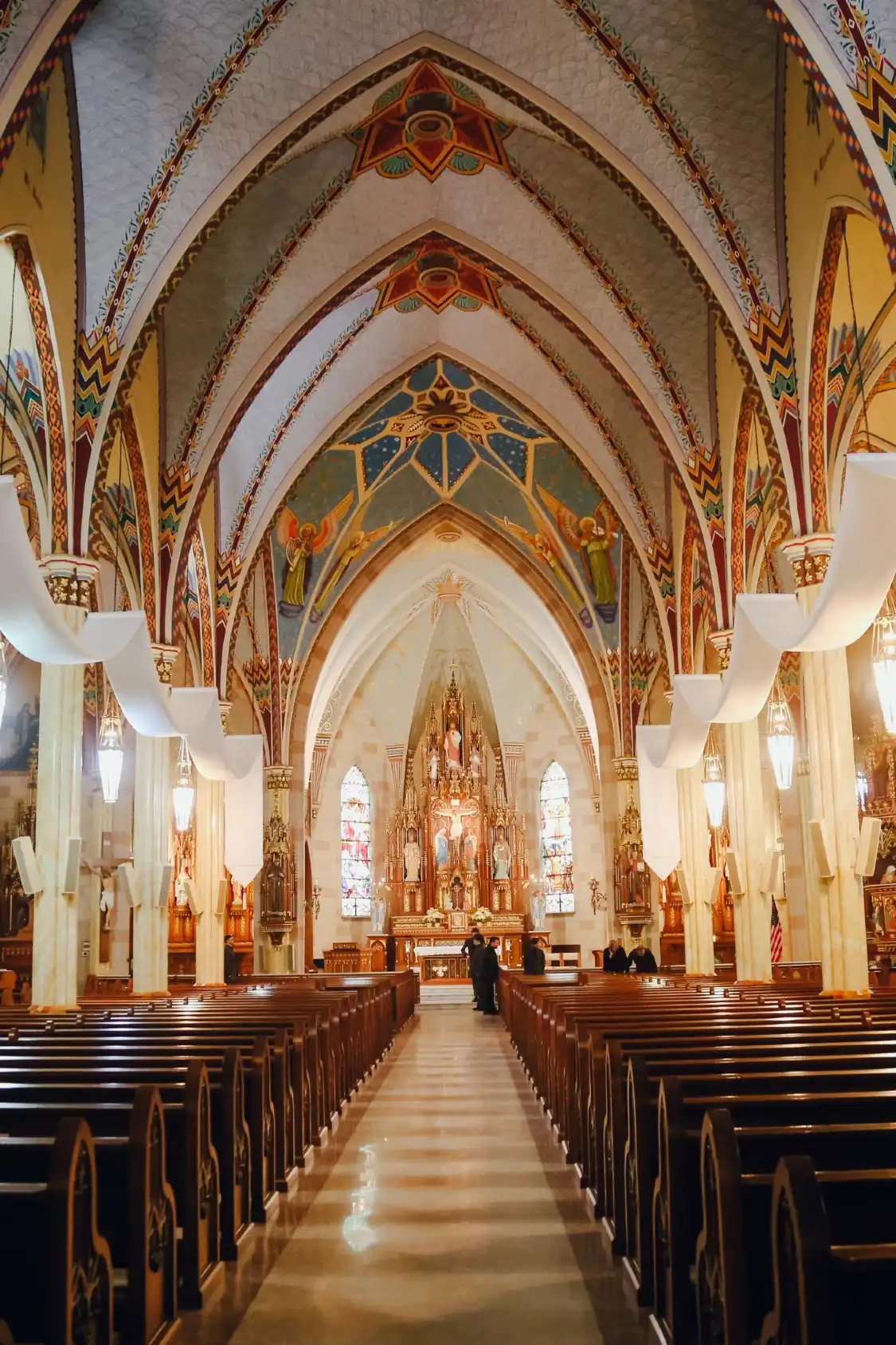 Hotels near Sacred Heart Catholic Church