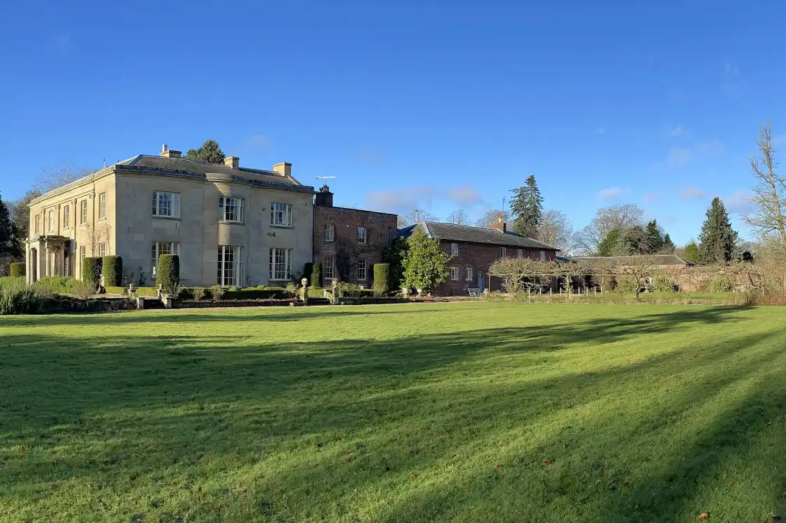 Hotels in der Nähe von Glansevern Hall Gardens