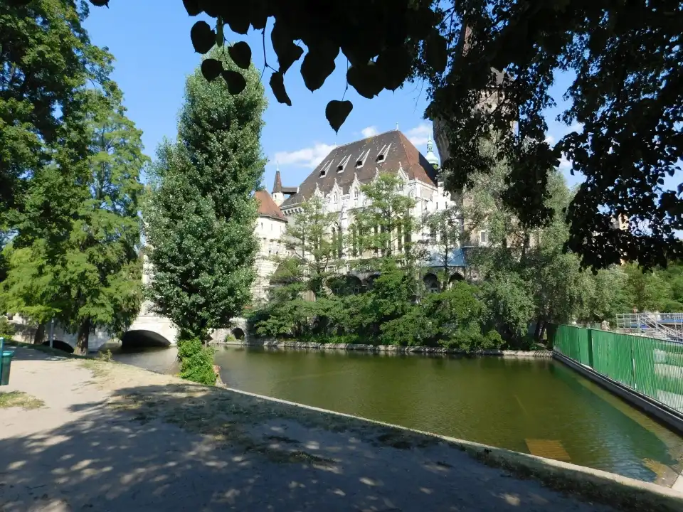 5_Vidam Park