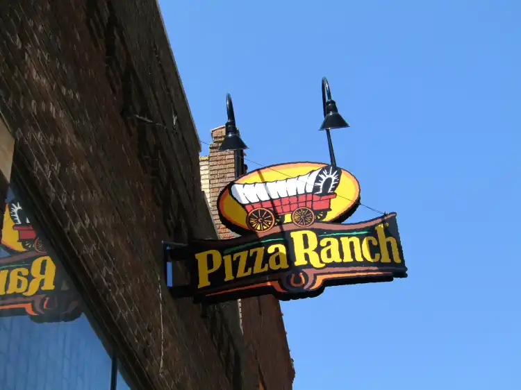 Hotels in Pipestone