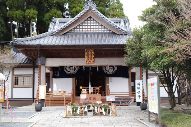 Aso Hakusui Ryujin-gongen (Shirohebi Shrine)