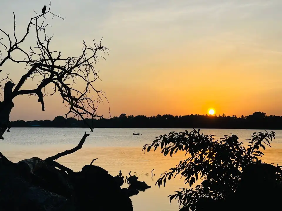 5_Tissa Lake