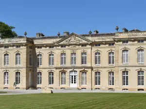 Le Château du Bourg-Saint-Léonard