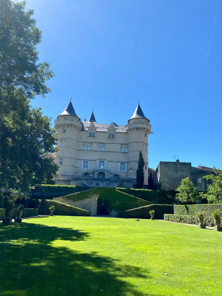 Hotel di Margon