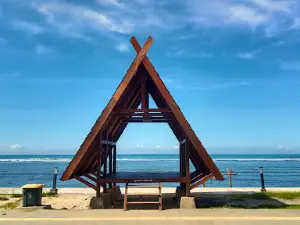 Pantai Sayang Heulang