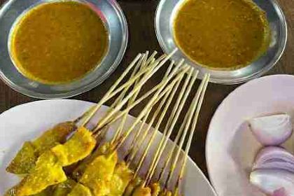 MeeTonPoe Phuket Town