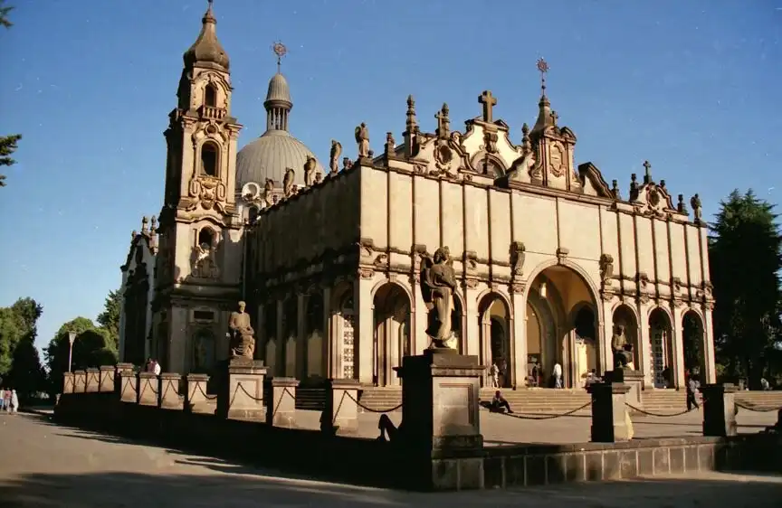 3_Holy Trinity Cathedral