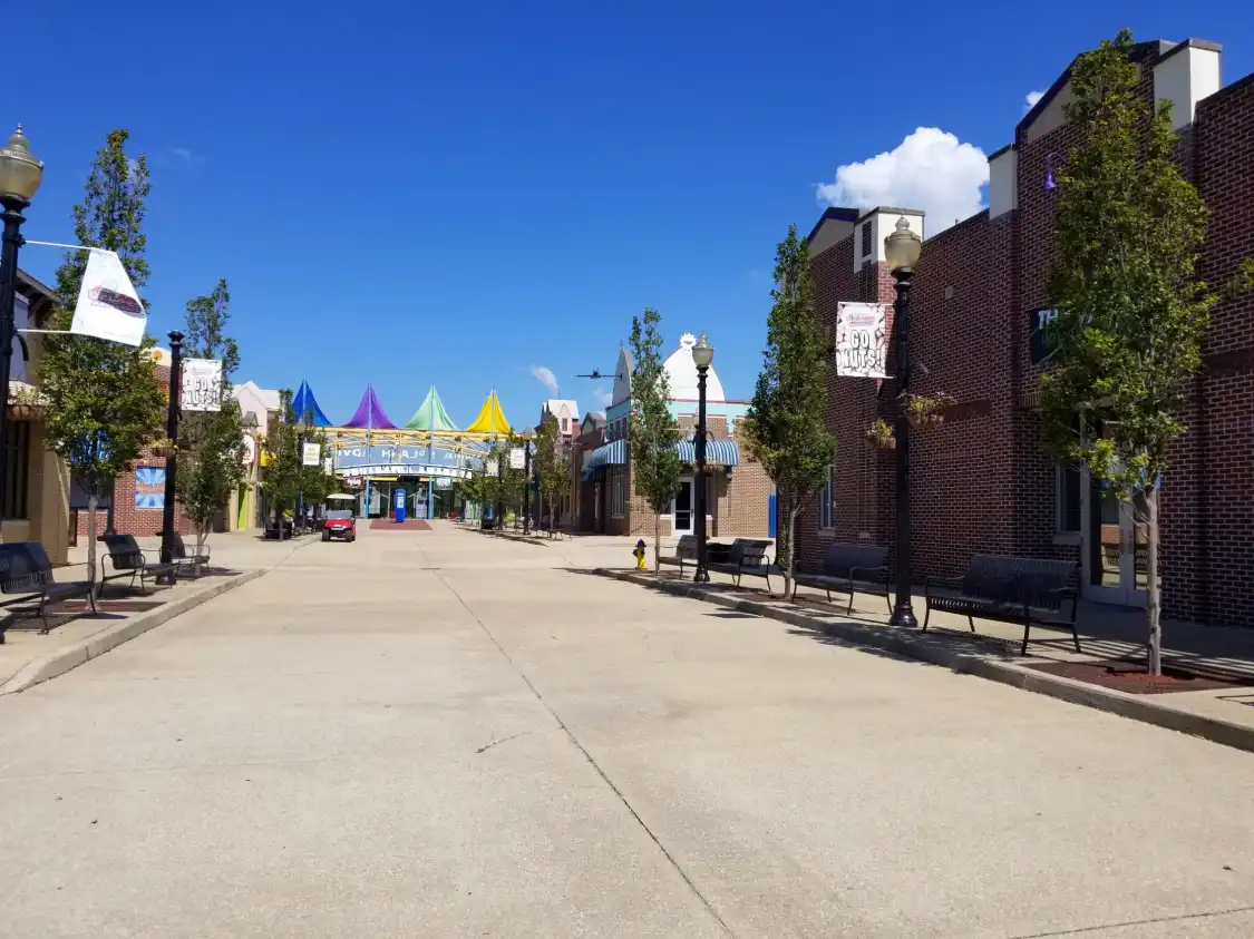 Hotels near Alabama Adventure & Splash Adventure