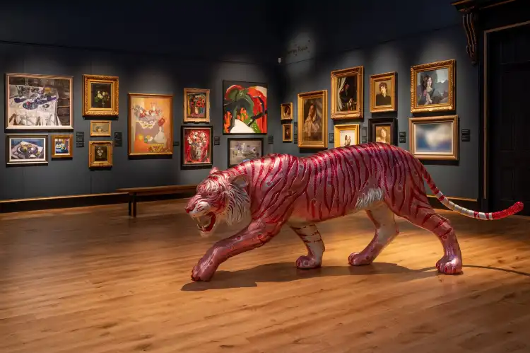 Hotels near The Stirling Smith Art Gallery & Museum