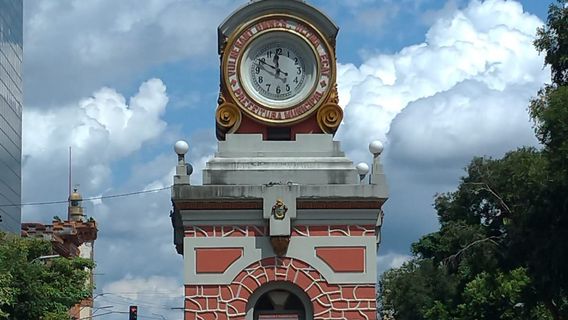 Relogio Municipal & Correio Central