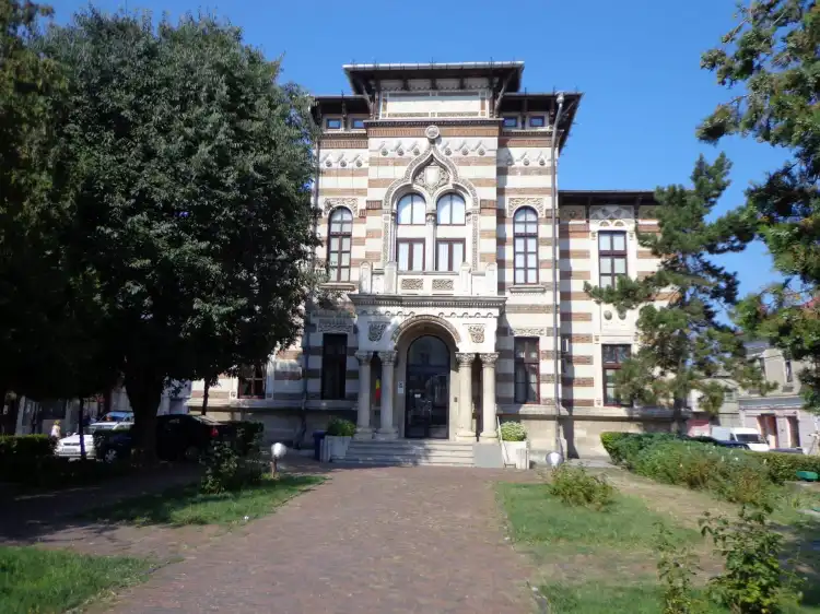 Hotel dekat Folk Art Museum (Muzeul de Arta Populara)