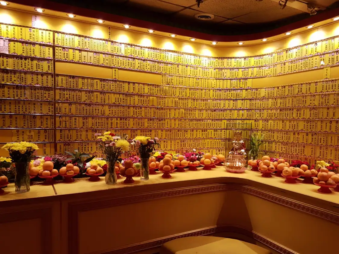 Hotels near Mahayana Temple Buddhist Association