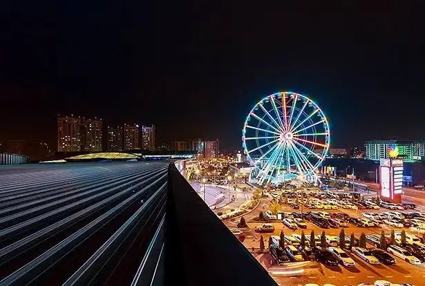 Hotels near Ferris wheel Happy Eye