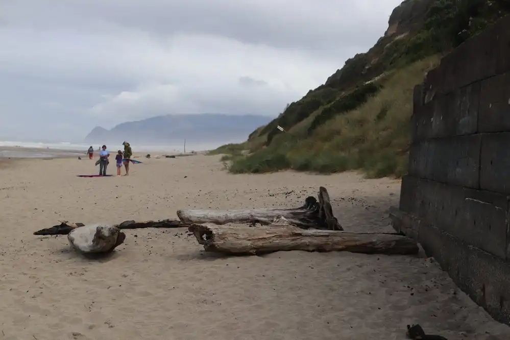 Hotels near Nelscott Beach