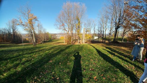Parc du Mont-Bellevue - stationnement Dunant