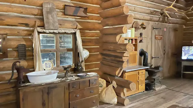 Cleveland Metroparks Zoo Parking - 0HJ5612000i0gfr201DD8 C 670 376 Q70.webp