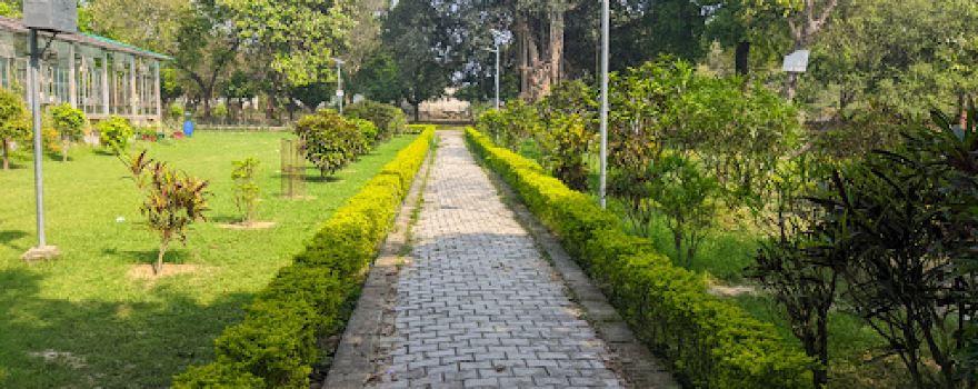 Company Garden Ayodhya Cantt
