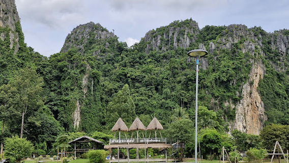 Khun Huay Thoen Waterfall