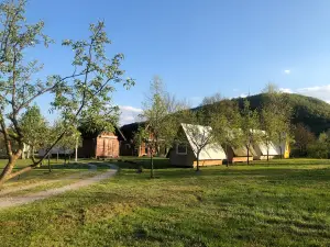 Una kamp