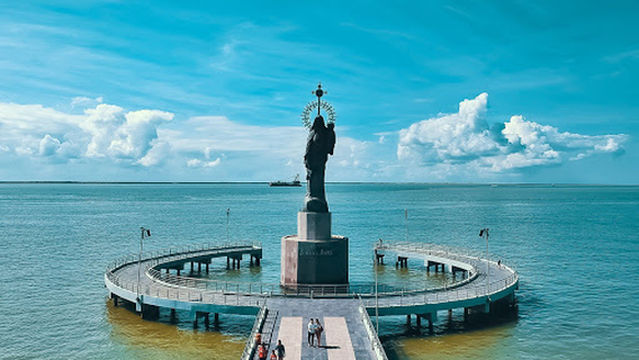 STELLA MARIS: Estatua creada por Sergio Peraza