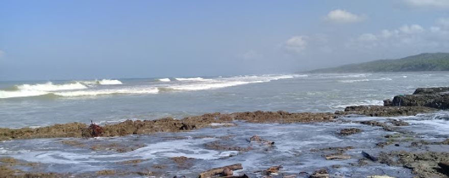 Pantai Muara Mantiung