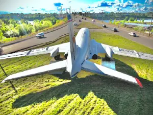 Памятник самолету ТУ-124