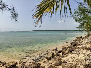 La Lassa Tanjung Lesung Beach Club