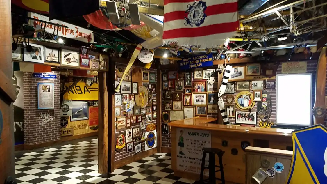 Отели рядом с достопримечательностью «T.T. Wentworth Jr. Florida State Museum»