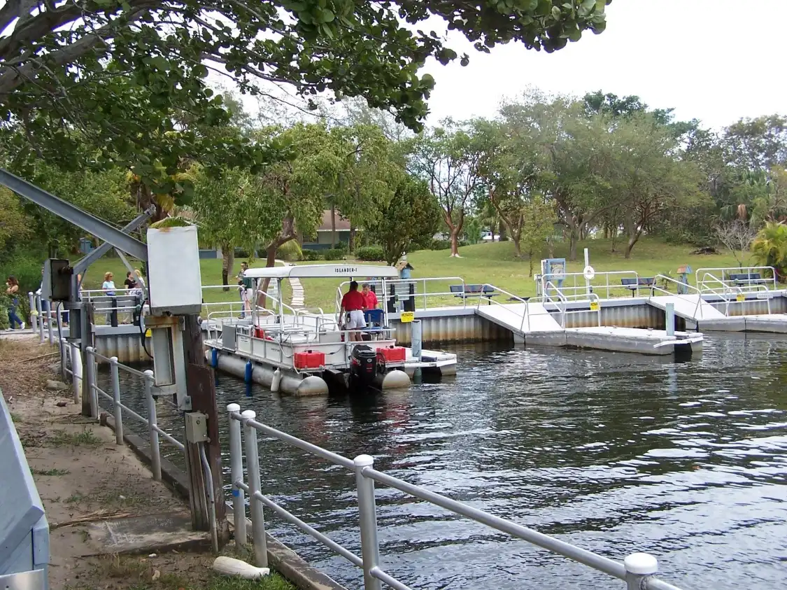Hotels near Deerfield Island Park - Currently Closed for Construction