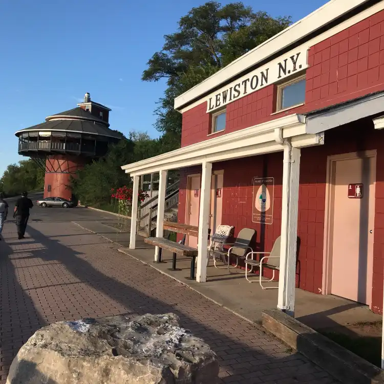 Hotels in Lewiston