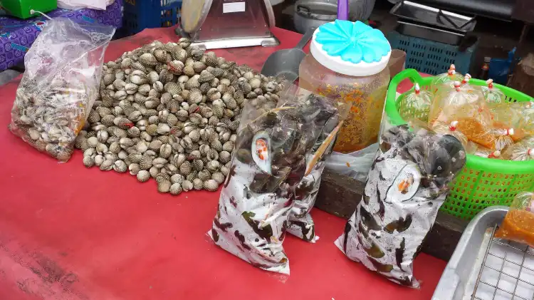Các khách sạn ở Chom Bueng
