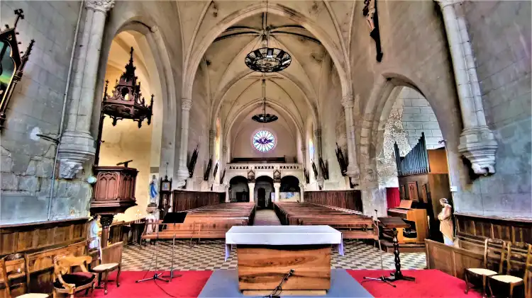 Hotels in Sainte-Gemme-la-Plaine