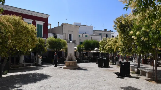 Piazza Giuseppe Garibaldi