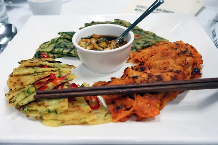Hotels near Korean Cultural Centre AU