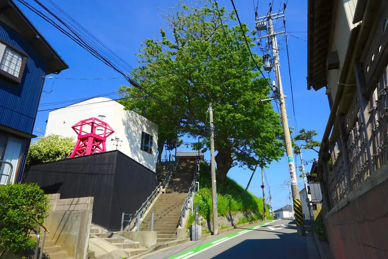 日和山五合目周辺のホテル