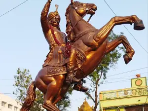 Rajiv Gandhi Statue