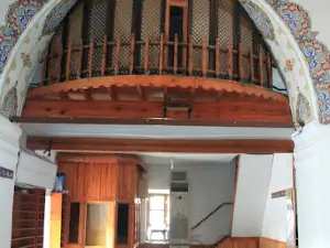 Ahi Mosque