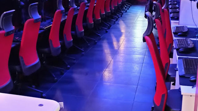 Lotus İnternet Cafe