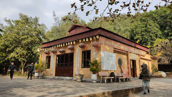 TAM BẢO LINH TỰ (chùa Đức Sơn)