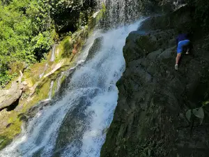 Cascada La Azufrada