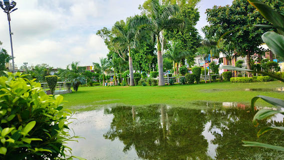 Mahaveer Park