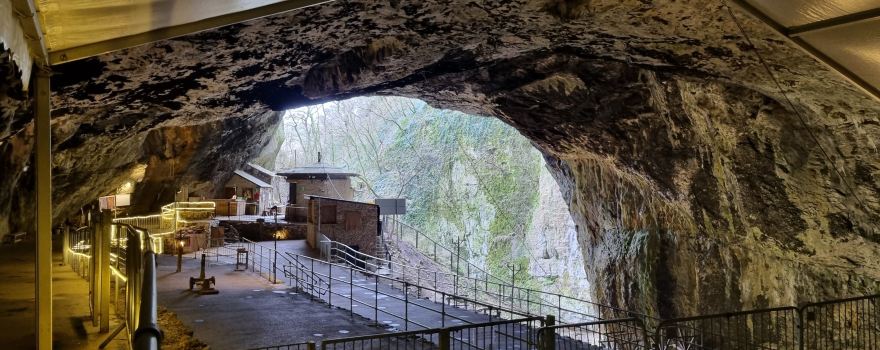 Peak Cavern