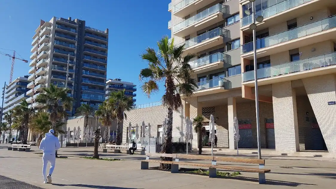 Hotel dekat Platja del Coco