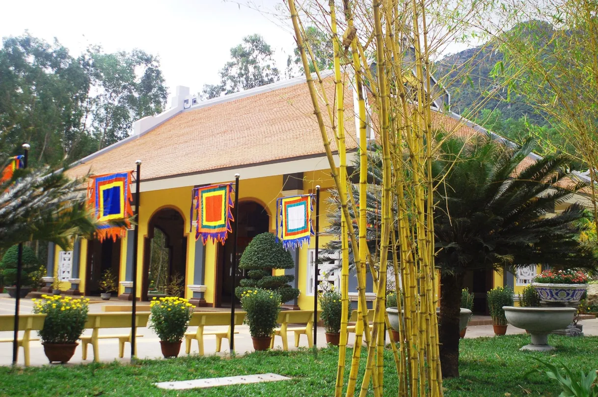 5_100 Egg Theme Park